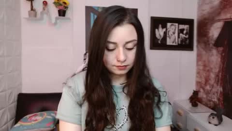 Snapshot of eva_rosell chatting on April 2026 02:29:01 PM Eva online show from April 2026 02:29:01 PM