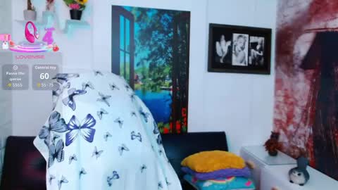 Snapshot of eva_rosell chatting on April 2026 03:10:02 PM Eva online show from April 2026 03:10:02 PM