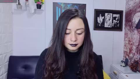 Snapshot of eva_rosell chatting on May 2026 03:33:02 PM Eva online show from May 2026 03:33:02 PM