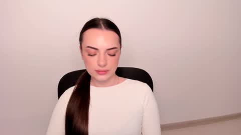 Eva online show from March 2025 02:40:01 PM