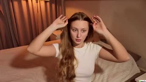 Snapshot of eva_shake chatting on January 2026 08:43:01 PM Eva online show from January 2026 08:43:01 PM