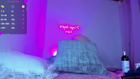 Eva Shinee online show from February 2025 01:21:01 PM