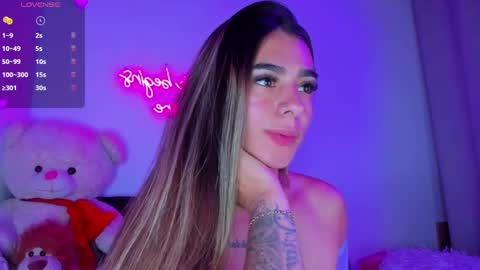 Eva Shinee online show from September 2025 11:38:01 PM