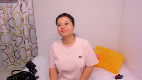 Estefania online show from December 2024 02:14:02 PM