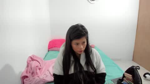 Estefania online show from February 2026 01:57:02 AM