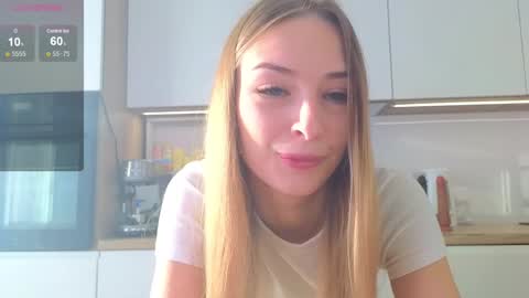 Hello Im Eva online show from December 2024 10:39:01 AM