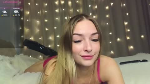 Hello Im Eva online show from December 2024 04:32:01 PM