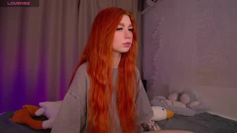 Snapshot of evaa_moonn_ chatting on December 2024 02:05:02 PM Eva online show from December 2024 02:05:02 PM