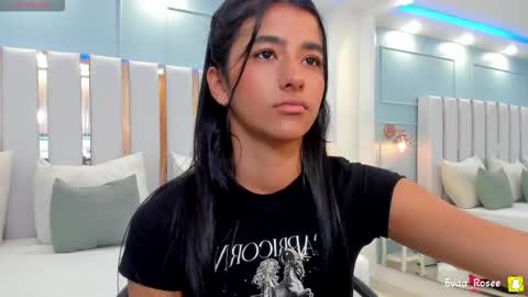 Eva online show from November 2025 09:03:02 PM