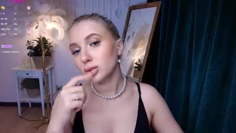 Snapshot of evacadooo chatting on June 2026 02:45:02 AM Eva online show from June 2026 02:45:02 AM
