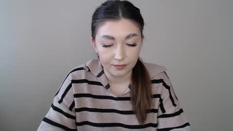 Evachaturbatte online show from April 2026 09:05:01 AM