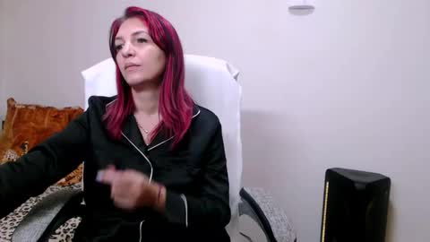 EvadesireONE online show from March 2026 08:47:01 PM