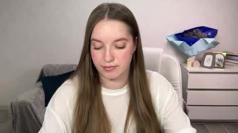 Eva online show from November 2025 08:07:02 PM