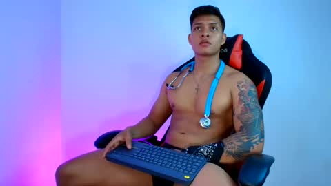 Snapshot of evan_greey chatting on March 2025 03:45:02 PM EVAN GREY online show from March 2025 03:45:02 PM