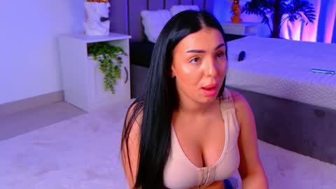 Snapshot of evanew_ chatting on April 2026 08:20:02 PM Eva online show from April 2026 08:20:02 PM