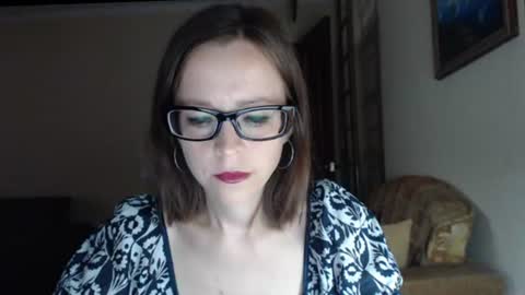 Snapshot of evangeline06 chatting on June 2026 08:53:01 AM YourMistress online show from June 2026 08:53:01 AM