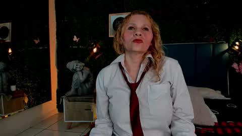 Snapshot of evangelyne_rose chatting on February 2026 07:29:01 PM Evangelyne online show from February 2026 07:29:01 PM