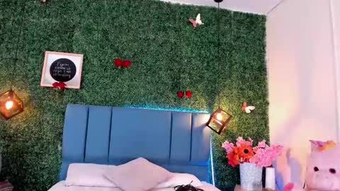 Snapshot of evangelyne_rose chatting on March 2026 07:20:02 PM Evangelyne online show from March 2026 07:20:02 PM