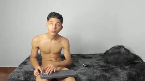 Snapshot of evans_collins24 chatting on December 2024 07:29:02 AM Evans collins24 online show from December 2024 07:29:02 AM