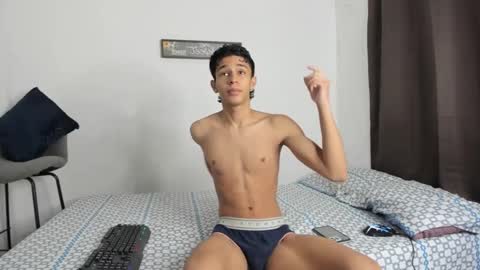 Snapshot of evans_collins24 chatting on February 2025 07:35:02 PM Evans collins24 online show from February 2025 07:35:02 PM