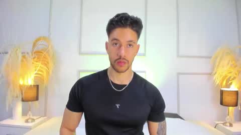 E V A N S online show from October 2025 12:11:02 AM