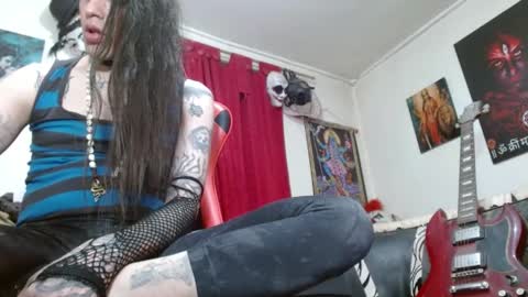 evans_xy online show from May 2026 11:32:02 PM