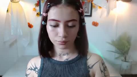 Evanssa lx online show from October 2025 06:53:01 PM