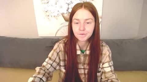 Snapshot of evarey_ chatting on September 2025 04:14:02 AM Adelina online show from September 2025 04:14:02 AM