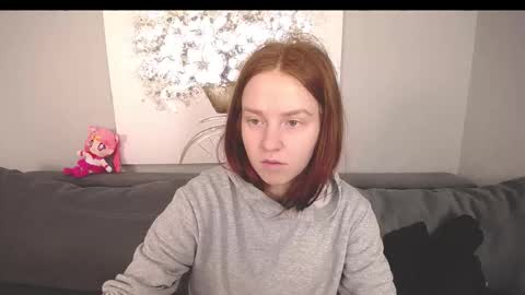 Snapshot of evarey_ chatting on October 2025 04:20:02 AM Adelina online show from October 2025 04:20:02 AM