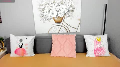 Snapshot of evarey_ chatting on November 2025 05:29:01 AM Adelina online show from November 2025 05:29:01 AM