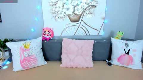 Adelina online show from December 2025 06:30:02 AM