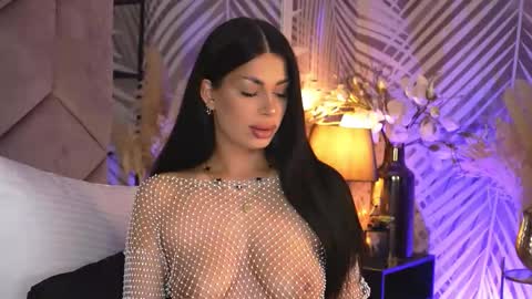 Snapshot of evarhea chatting on February 2026 04:18:02 AM EvaRhea online show from February 2026 04:18:02 AM