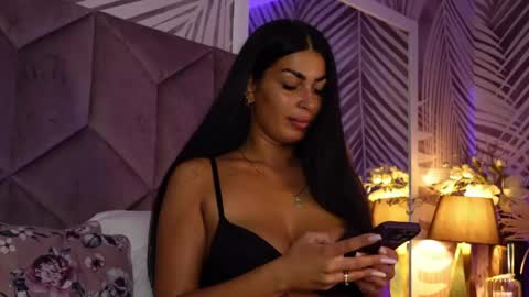Snapshot of evarhea chatting on June 2026 02:56:01 AM EvaRhea online show from June 2026 02:56:01 AM