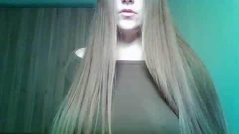 evasapples2026 online show from March 2026 12:49:02 AM