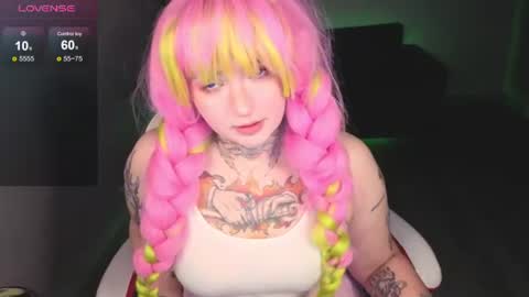 Snapshot of evathewitcher chatting on July 2026 01:07:01 AM EvaTheWitcher online show from July 2026 01:07:01 AM