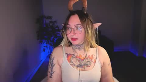 Snapshot of evathewitcher chatting on July 2026 01:35:01 AM EvaTheWitcher online show from July 2026 01:35:01 AM