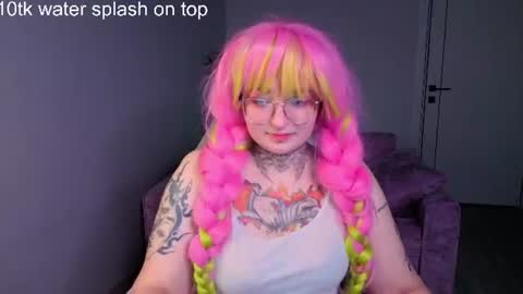 Snapshot of evathewitcher chatting on July 2026 01:43:01 AM EvaTheWitcher online show from July 2026 01:43:01 AM