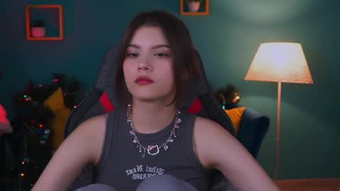 Snapshot of evathopson chatting on January 2025 03:04:01 PM Eva  next stream -  - 1600 UTC2000  online show from January 2025 03:04:01 PM