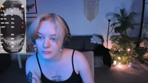      online show from April 2026 01:42:02 AM