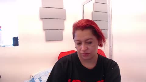 Snapshot of evatwiss chatting on July 2026 01:37:02 PM Eva Twiss online show from July 2026 01:37:02 PM