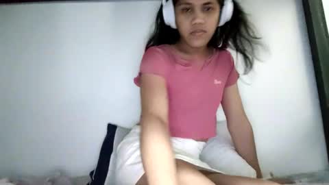 eveee228 online show from October 2025 03:39:02 AM