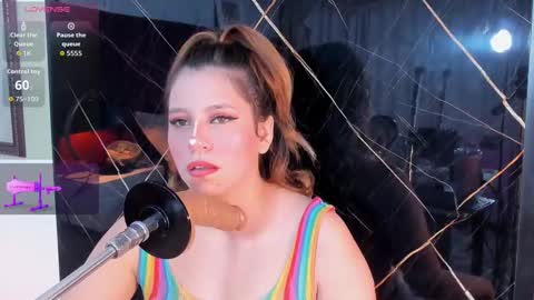 EVELIN online show from September 2025 12:18:01 PM