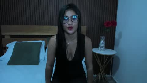 BELLA online show from January 2025 12:20:01 PM