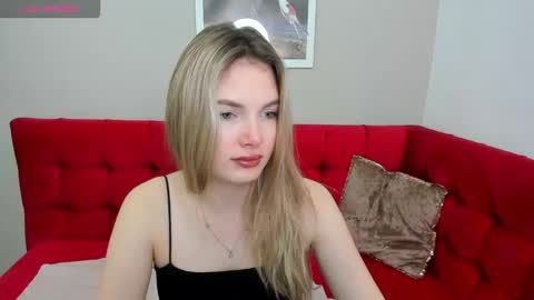 Eveline online show from September 2025 02:04:02 AM