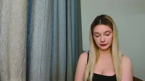 Snapshot of evelinemagnetic chatting on February 2026 03:17:02 PM EvelinaMagnetic online show from February 2026 03:17:02 PM