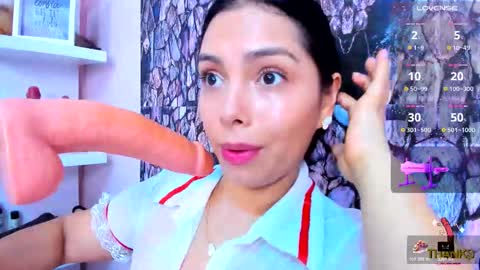 Evelinn belen online show from November 2025 11:54:01 AM