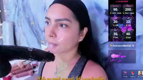 Snapshot of evelinn_belen chatting on July 2026 04:51:01 PM Evelinn belen online show from July 2026 04:51:01 PM