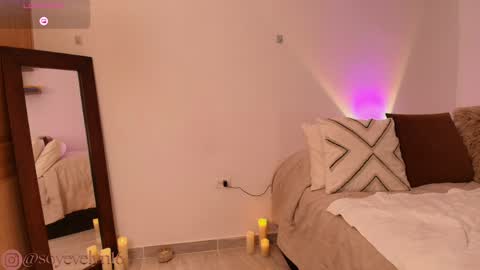 Snapshot of evelyn__16 chatting on April 2026 10:16:02 AM Evelyn Ruiz online show from April 2026 10:16:02 AM