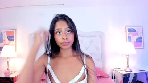 evelyn ebony online show from December 2024 03:58:01 AM