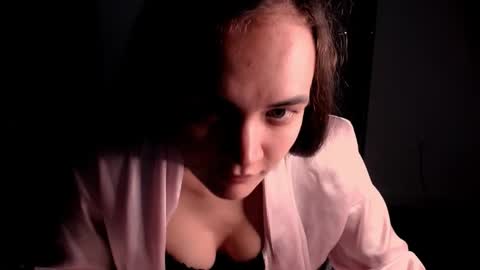 Snapshot of evelyn_gg chatting on October 2025 01:03:02 AM Evelyn online show from October 2025 01:03:02 AM